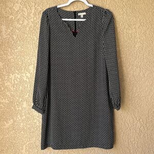 Lila Rose Women's Black And White V Neck Long Sleeve Lined Dress Size 10